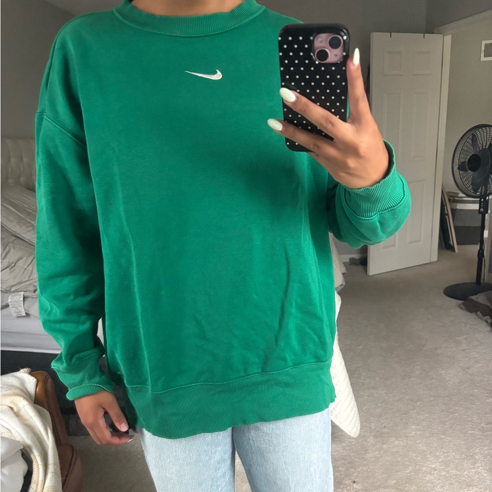 NIKE green crew neck SIZE: M